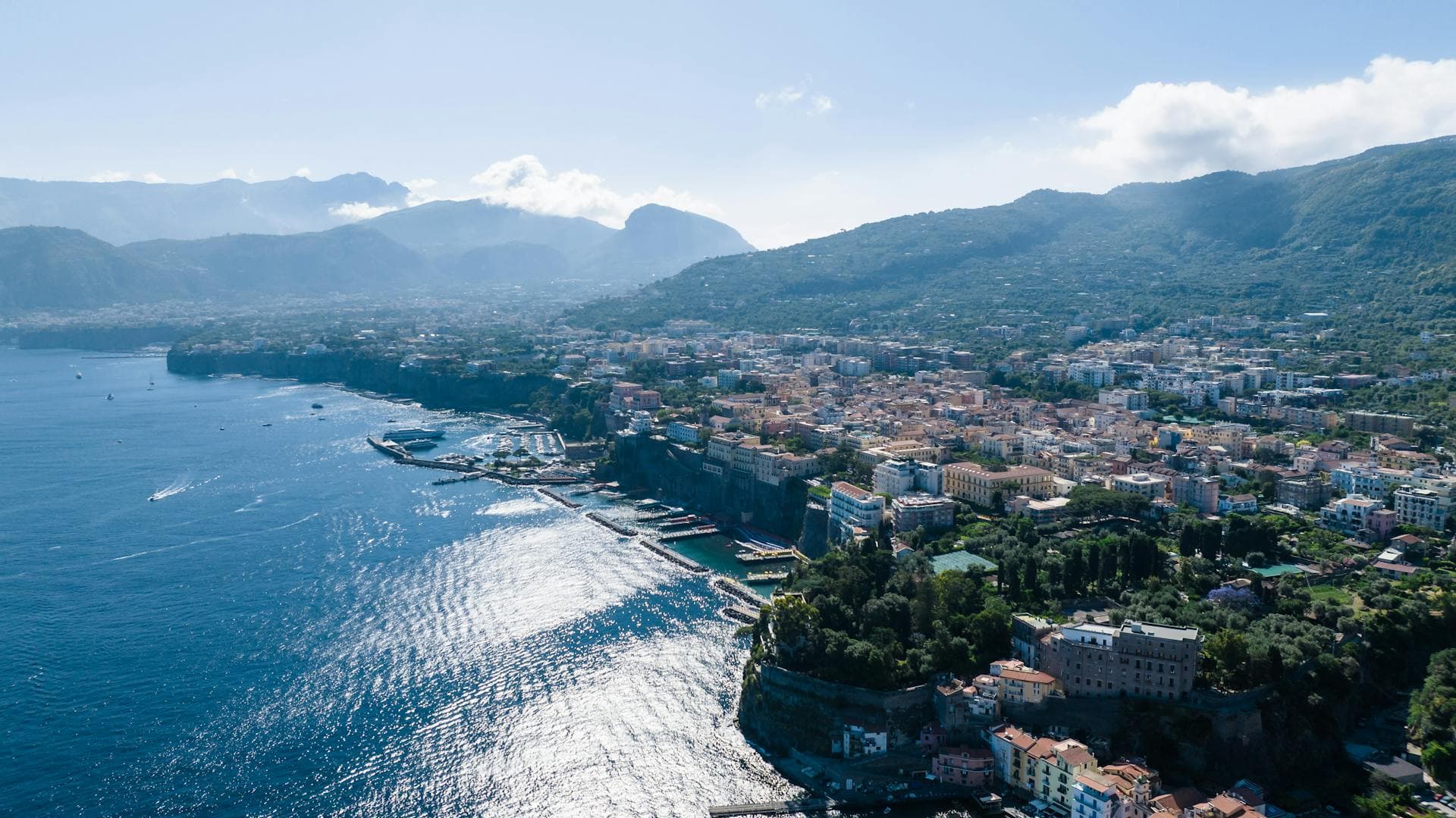 Tour a Sorrento - Image 4